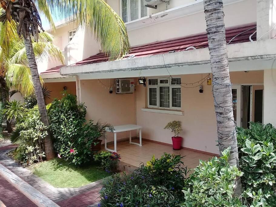 Bayview Villa Holidays Flic en Flac Exterior foto